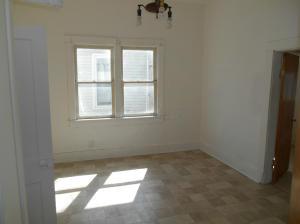 407 E Union St, Circleville, OH 43113 photo 5