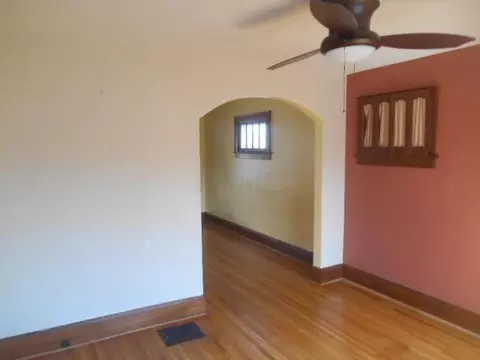573 E Weber Rd, Columbus, OH 43202 photo 5
