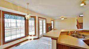 899 Forest Edge Ave, Springfield, OH 45503 photo 9