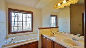 899 Forest Edge Ave, Springfield, OH 45503 photo 16