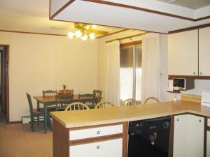 864 Stephanie Dr, Marion, OH 43302 photo 12