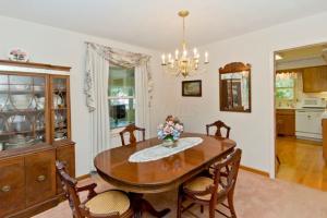 142 Cottswold Dr, Delaware, OH 43015 photo 2
