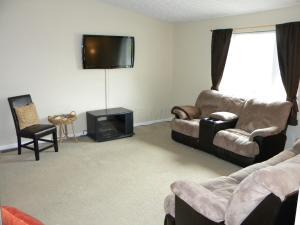 4008 Declaration Dr, Columbus, OH 43230 photo 4