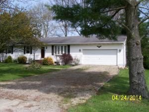 60 Lees Dr E, Hebron, OH 43025 photo 1