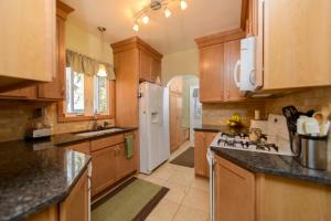 382 E Tulane Rd, Columbus, OH 43202 photo 6