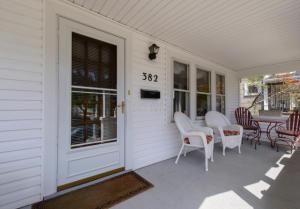 382 E Tulane Rd, Columbus, OH 43202 photo 2