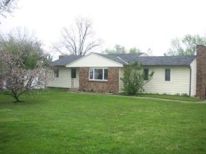 320 W Columbus St, Lithopolis, OH 43136 photo 2