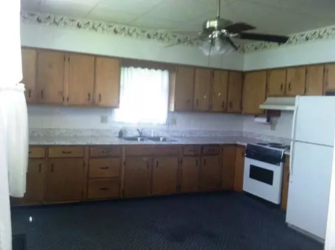 93 Commodore St, Newark, OH 43055 photo 4