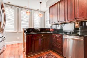 1277 E Broad St, Columbus, OH 43205 photo 12