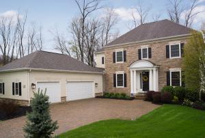 7785 Lanham Ct, Dublin, OH 43016 photo 2