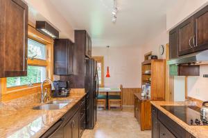 2249 E Broad St, Bexley, OH 43209 photo 12