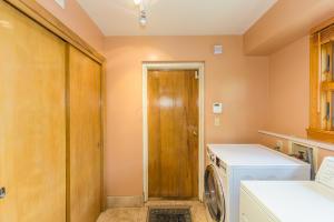 2249 E Broad St, Bexley, OH 43209 photo 14
