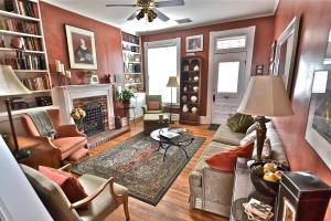 313 E Kossuth St, Columbus, OH 43206 photo 3