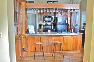313 E Kossuth St, Columbus, OH 43206 photo 4