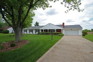 592 Dunkle Rd, Circleville, OH 43113 photo 2