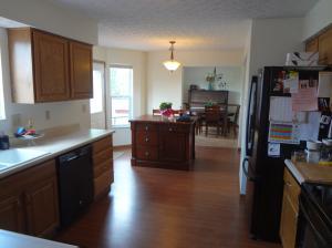 231 Lofton Cir, Delaware, OH 43015 photo 6