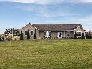 6081 Plummer Rd, Carroll, OH 43112 photo 2