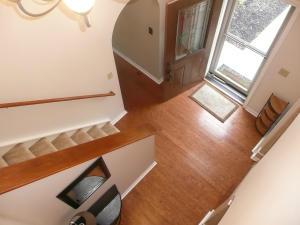 570 Adrian Dr, Delaware, OH 43015 photo 6