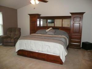 570 Adrian Dr, Delaware, OH 43015 photo 21