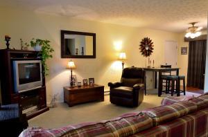 8718 Blessing Dr, Powell, OH 43065 photo 3