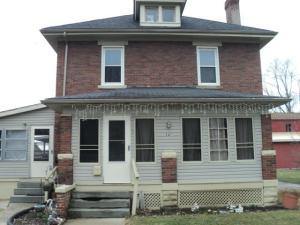 137 N Madison Rd, London, OH 43140 photo 1