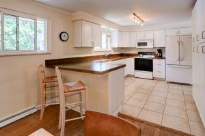 4100 Kendale Rd, Columbus, OH 43220 photo 11