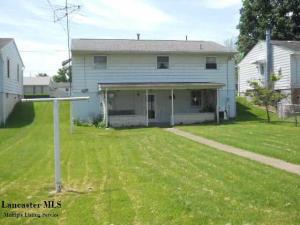 331 W Hubert Ave, Lancaster, OH 43130 photo 2