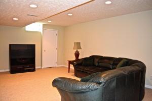 6642 Wynwright Dr, Dublin, OH 43016 photo 30