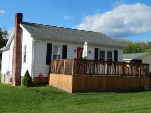 548 Main St, Gratiot, OH 43740 photo 1