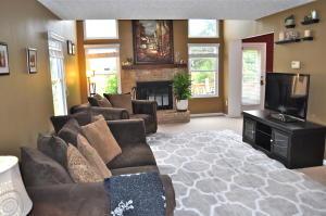 5259 Saddlebrook Dr, Columbus, OH 43221 photo 6