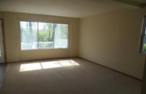 1276 Eagle View Dr, Columbus, OH 43228 photo 2