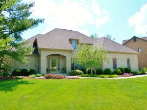 6181 Deeside Dr, Dublin, OH 43017 photo 2