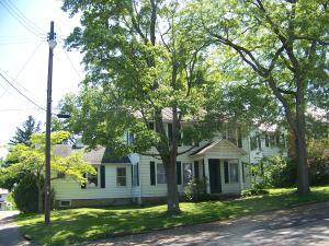 49 E Sandusky St, Fredericktown, OH 43019 photo 2