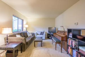 1801 Ibson Dr, Powell, OH 43065 photo 3
