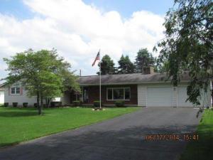 2048 Lorimer Dr NE, Newark, OH 43055 photo 1