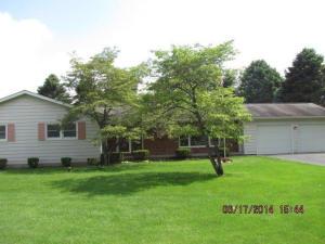 2048 Lorimer Dr NE, Newark, OH 43055 photo 3