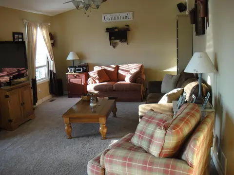 1895 Wind River Dr, Lancaster, OH 43130 photo 8
