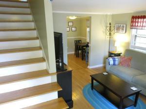 144 E Kossuth St, Columbus, OH 43206 photo 2