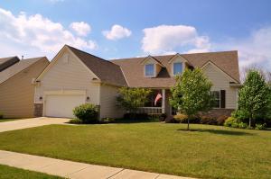 370 Rolling Acre Dr, Lithopolis, OH 43136 photo 1