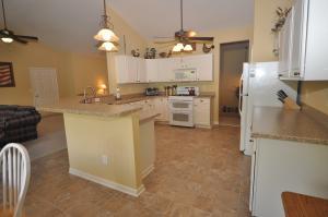 370 Rolling Acre Dr, Lithopolis, OH 43136 photo 8