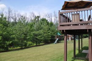 370 Rolling Acre Dr, Lithopolis, OH 43136 photo 24