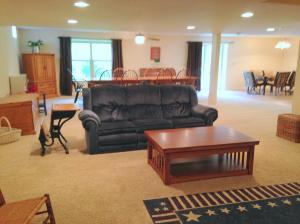 370 Rolling Acre Dr, Lithopolis, OH 43136 photo 19