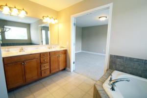 7828 Maple Run Ln, Powell, OH 43065 photo 15