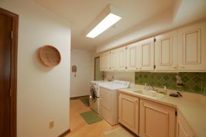 555 Quails End, Powell, OH 43065 photo 6