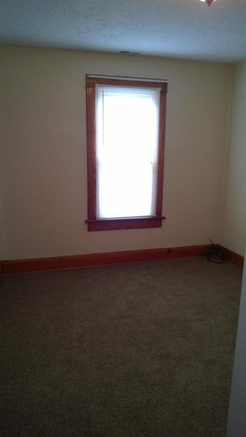 525 E Wheeling St, Lancaster, OH 43130 photo 3