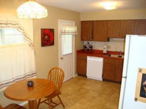 415 Alison Ct, Lancaster, OH 43130 photo 4