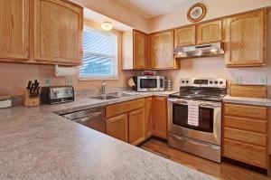 1983 Ashburn Dr, Delaware, OH 43015 photo 12