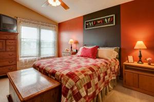 5756 Sharets Dr, Galloway, OH 43119 photo 14