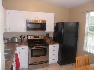 1300 Eagle View Dr, Columbus, OH 43228 photo 8