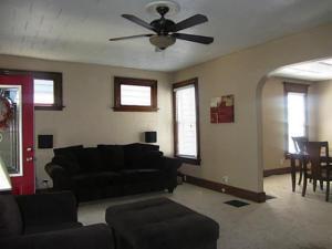 369 E Mithoff St, Columbus, OH 43206 photo 3
